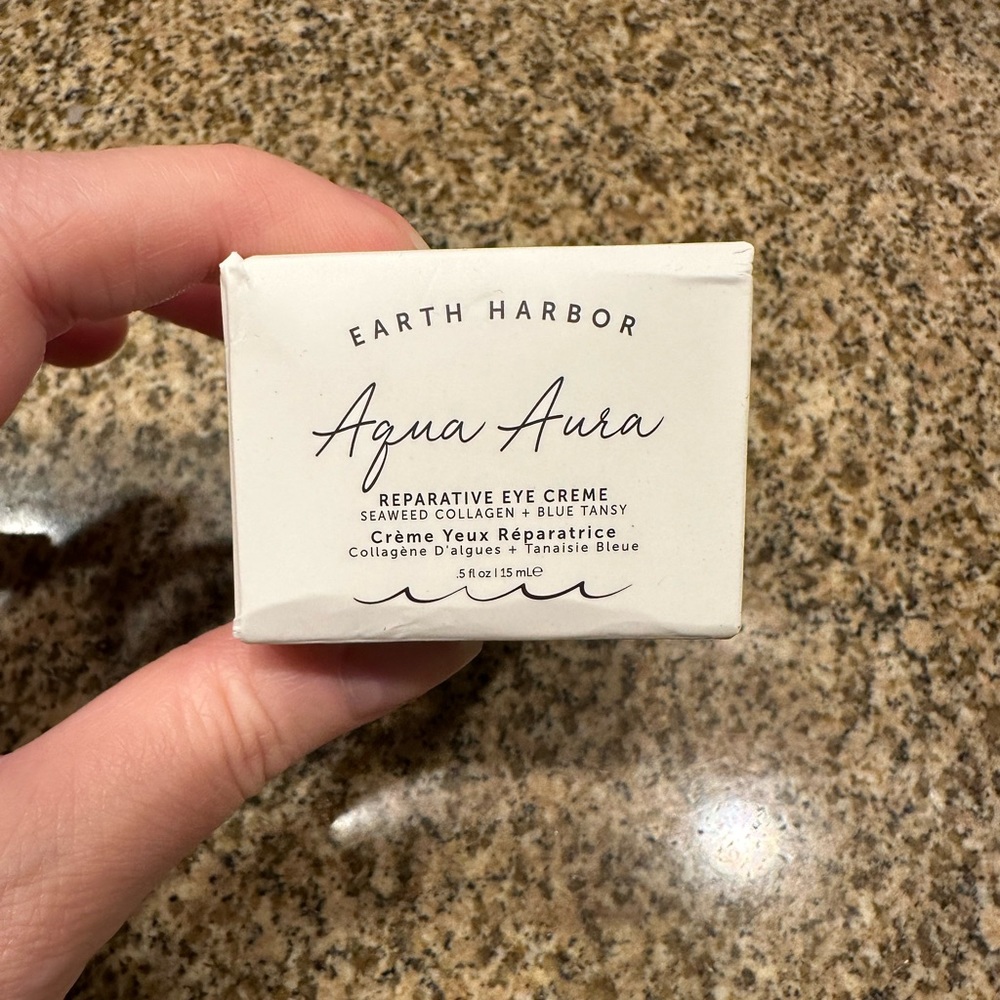 NIB Earth Harbor Aqua Aura Reparative Eye Cream